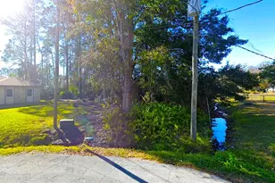 11 Wagner Pl, Palm Coast, FL 32164 - Photo 1