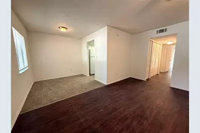 421 SW 67th Terrace #A, Gainesville, FL 32607 - Photo 2