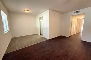 421 SW 67th Terrace, Gainesville, FL 32607 - Photo 2