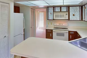 7 Surrey Ct, Palm Coast, FL 32137 - Photo 8