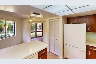 7 Surrey Court, Palm Coast, FL 32137 - Photo 10