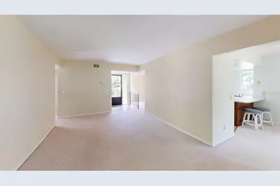 7 Surrey Court, Palm Coast, FL 32137 - Photo 4