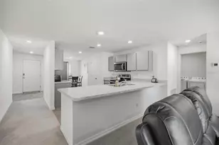 38 Pretoria Ln, Palm Coast, FL 32164 - Photo 12