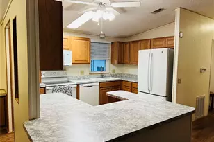 1565 Apache Cir, Tavares, FL 32778 - Photo 8