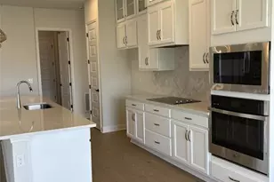1662 Lake Reserve Dr, Deland, FL 32724 - Photo 4