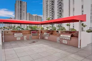 3675 N Country Club Dr, Miami, FL 33180 - Photo 36