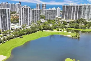 3675 N Country Club Dr, Miami, FL 33180 - Photo 40