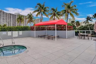 3675 N Country Club Dr, Miami, FL 33180 - Photo 36