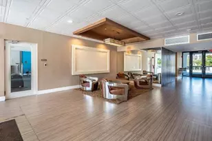 3675 N Country Club Dr, Miami, FL 33180 - Photo 16