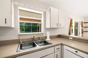 67 Flemingwood Ln, Palm Coast, FL 32137 - Photo 10