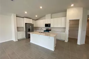 42 Camellia St, Palm Coast, FL 32137 - Photo 2