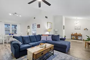 28 Prattwood Ln, Palm Coast, FL 32164 - Photo 2