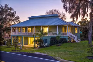 301 Saratoga Dr, Satsuma, FL 32189 - Photo 2