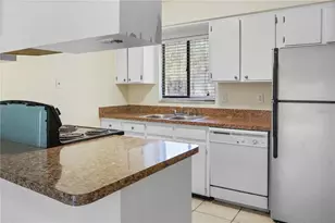 713 SW 69th St, Gainesville, FL 32607 - Photo 4