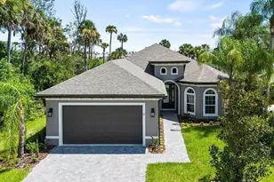 27 S Riverwalk Dr, Palm Coast, FL 32137 - Photo 1