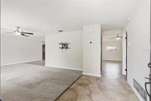 7 Beechwood Ln, Palm Coast, FL 32137 - Photo 8