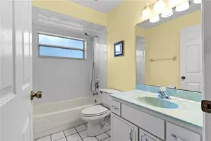 11 Princess Kathleen Ln, Palm Coast, FL 32164 - Photo 12