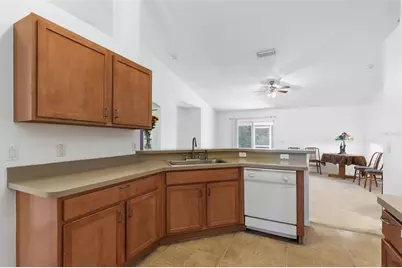 81 Parkway Drive, Palm Coast, FL 32164 - Photo 16