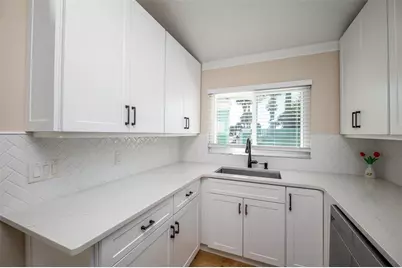 323 N 10th Street, Flagler Beach, FL 32136 - Photo 12