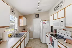 8 Rolling Fern Pl, Palm Coast, FL 32164 - Photo 28