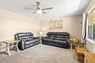 1040 Jocelin Rd, Pensacola, FL 32506 - Photo 6