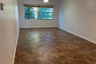 118 S Halifax Ave, Daytona Beach, FL 32118 - Photo 2