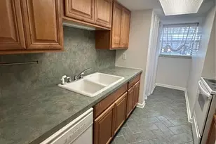 118 S Halifax Ave, Daytona Beach, FL 32118 - Photo 6