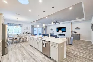 8 N Lakewalk Dr, Palm Coast, FL 32137 - Photo 12