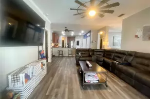 25227 Chipshot Ct, Sorrento, FL 32776 - Photo 4