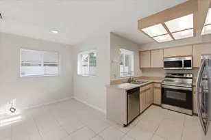 22 Pinelynn Ln, Palm Coast, FL 32164 - Photo 4