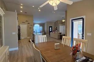 8 Bannerwood Ln, Palm Coast, FL 32137 - Photo 4