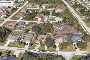 8 Lewisdale Pl, Palm Coast, FL 32137 - Photo 1