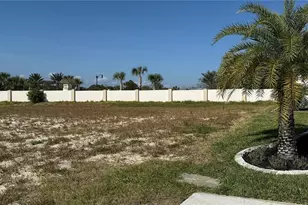 38 Del Palma Dr, Palm Coast, FL 32137 - Photo 1