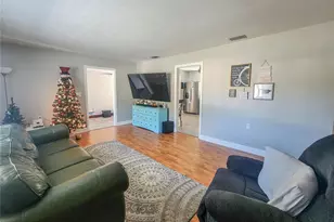 2207 Laurel St, Palatka, FL 32177 - Photo 10