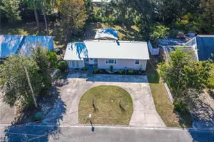 2207 Laurel St, Palatka, FL 32177 - Photo 2