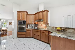 33 Poinsettia Ln, Palm Coast, FL 32164 - Photo 18