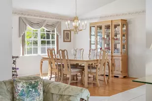 33 Poinsettia Ln, Palm Coast, FL 32164 - Photo 10