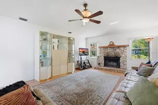 33 Poinsettia Ln, Palm Coast, FL 32164 - Photo 24