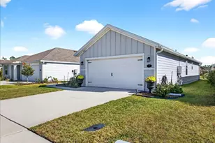 7 Windsor Ter, Palm Coast, FL 32164 - Photo 2