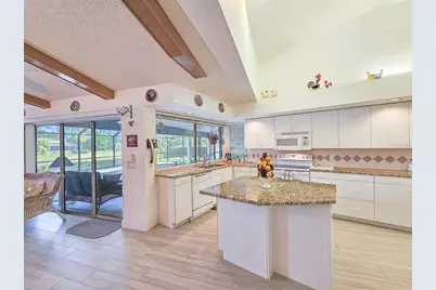 70 Burbank Drive, Palm Coast, FL 32137 - Photo 14