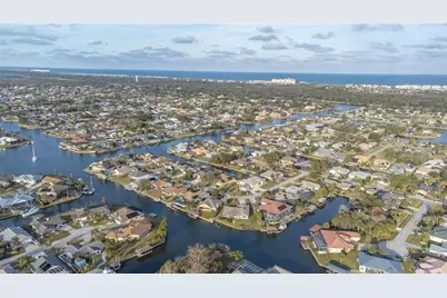 8 Collingville Court, Palm Coast, FL 32137 - Photo 2