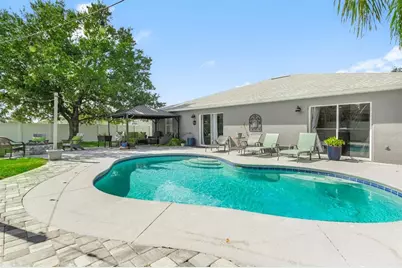 8 Lamar Lane, Palm Coast, FL 32137 - Photo 2