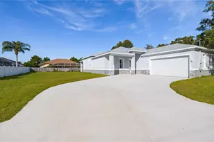 9 Watkins Pl, Palm Coast, FL 32164 - Photo 1