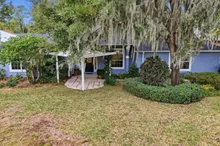 241 Crystal Cove Dr, Palatka, FL 32177 - Photo 1