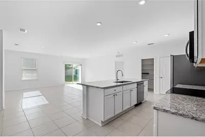 8 Bannbury Lane, Palm Coast, FL 32137 - Photo 2