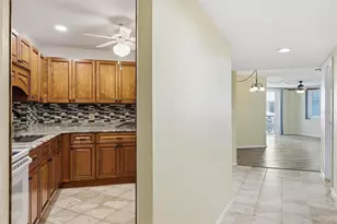 925 N Halifax Ave, Daytona Beach, FL 32118 - Photo 10