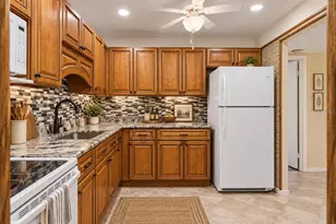 925 N Halifax Ave, Daytona Beach, FL 32118 - Photo 6