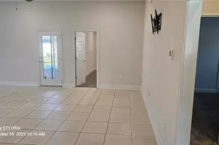 11 Birchtree Way, Palm Coast, FL 32137 - Photo 2