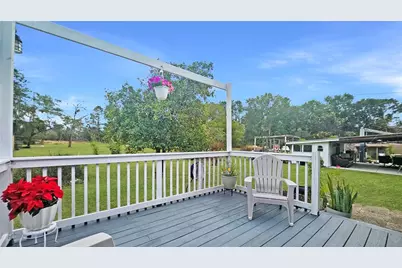 11455 SE Highway 464C, Ocklawaha, FL 32179 - Photo 10