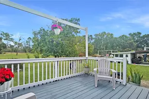 11455 SE Hwy 464C, Ocklawaha, FL 32179 - Photo 10